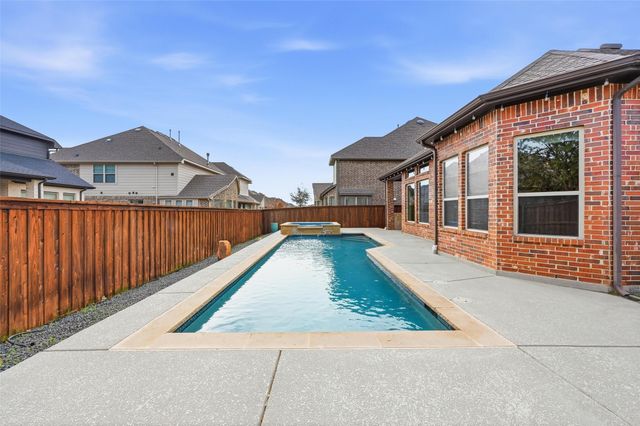 1104 Cordova Street, Mansfield, TX 76063