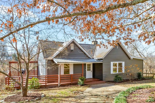 2 Worley Place, Asheville, NC 28806