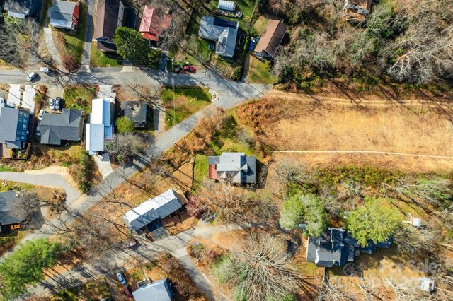 2 Worley Place, Asheville, NC 28806