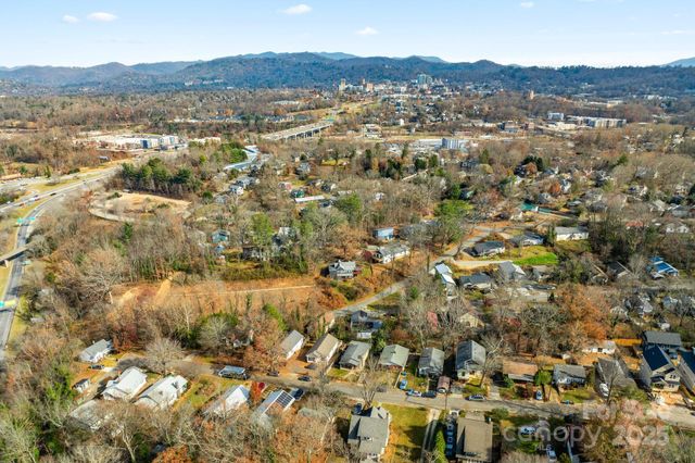 2 Worley Place, Asheville, NC 28806