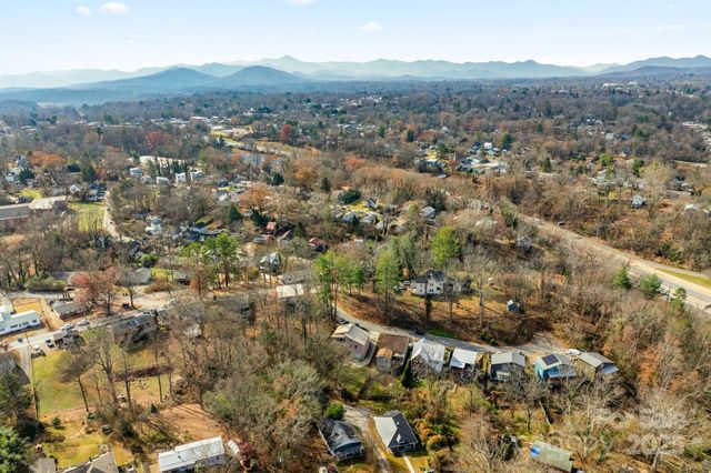 2 Worley Place, Asheville, NC 28806