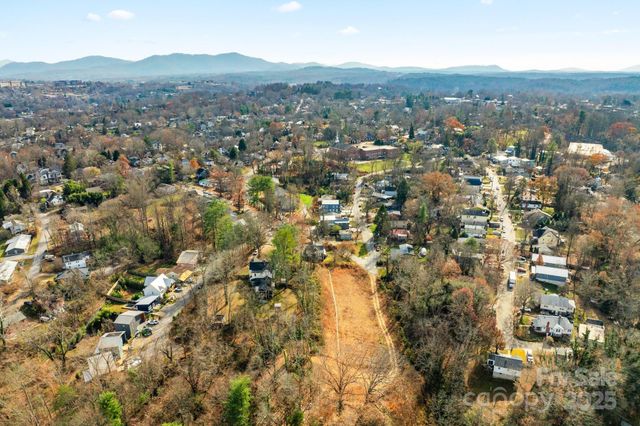 2 Worley Place, Asheville, NC 28806