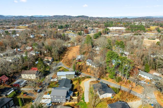 2 Worley Place, Asheville, NC 28806