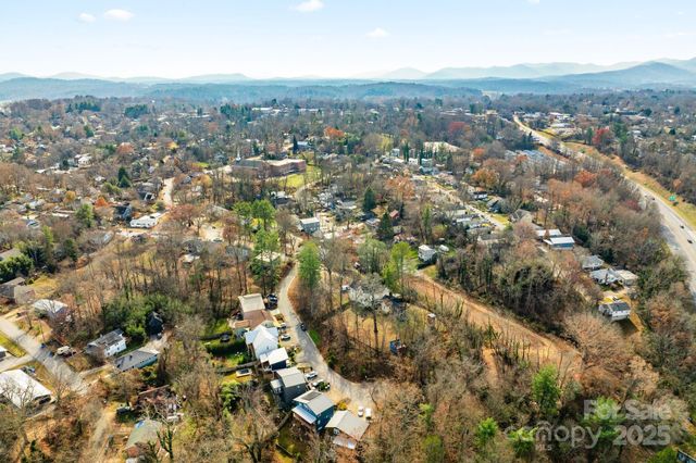 2 Worley Place, Asheville, NC 28806