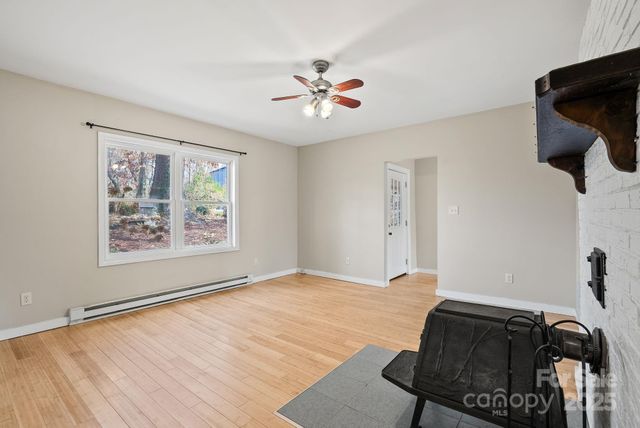 2 Worley Place, Asheville, NC 28806