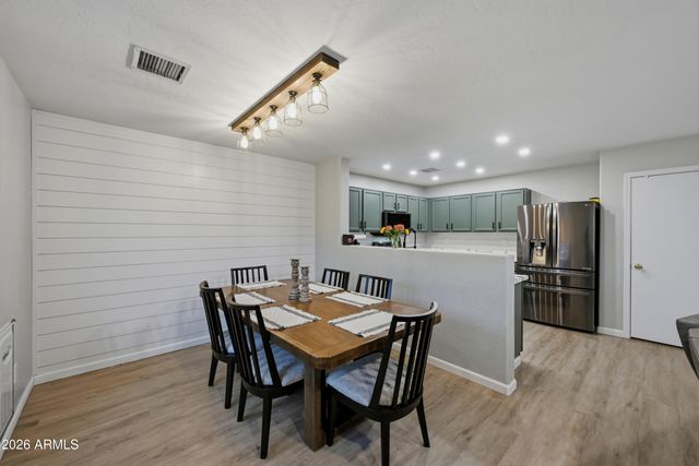 2049 E SHETLAND Drive, San Tan Valley, AZ 85140