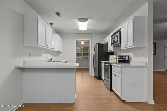 2000 Clark Court, Morehead City, NC 28557