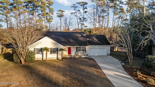 2000 Clark Court, Morehead City, NC 28557