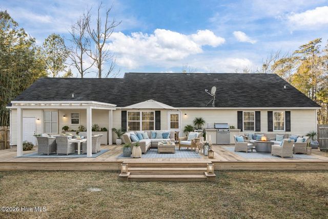 2000 Clark Court, Morehead City, NC 28557