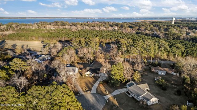 2000 Clark Court, Morehead City, NC 28557