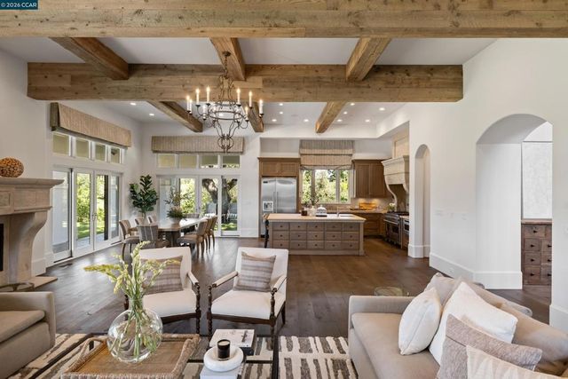32 Copenhagen Ct, Alamo, CA 94507