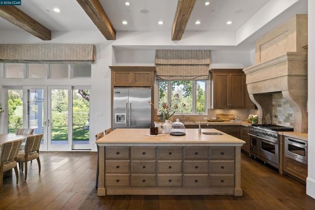 32 Copenhagen Ct, Alamo, CA 94507