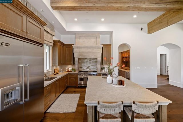 32 Copenhagen Ct, Alamo, CA 94507