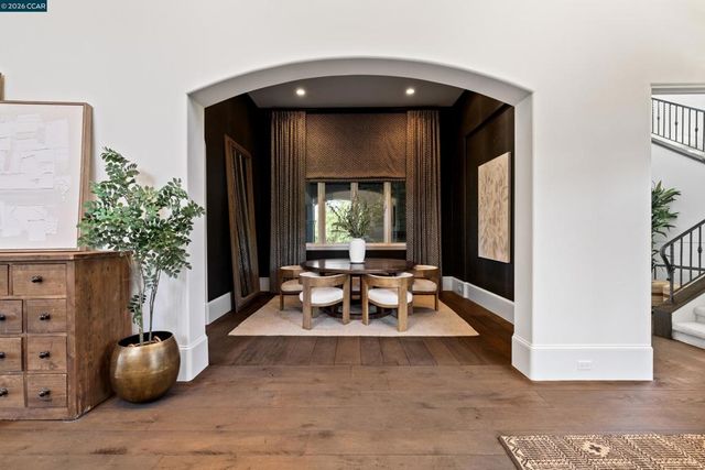 32 Copenhagen Ct, Alamo, CA 94507