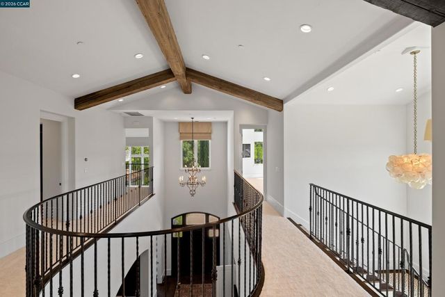 32 Copenhagen Ct, Alamo, CA 94507