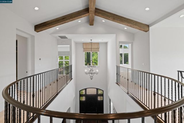 32 Copenhagen Ct, Alamo, CA 94507