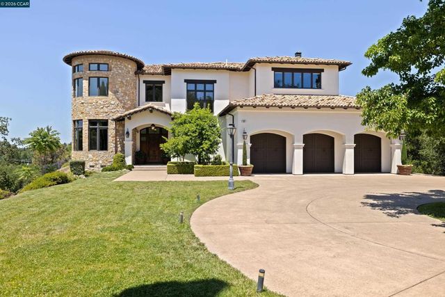 32 Copenhagen Ct, Alamo, CA 94507