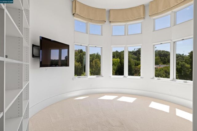 32 Copenhagen Ct, Alamo, CA 94507