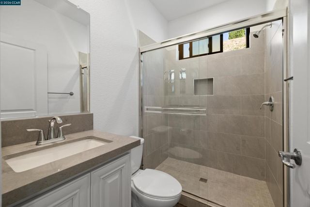32 Copenhagen Ct, Alamo, CA 94507