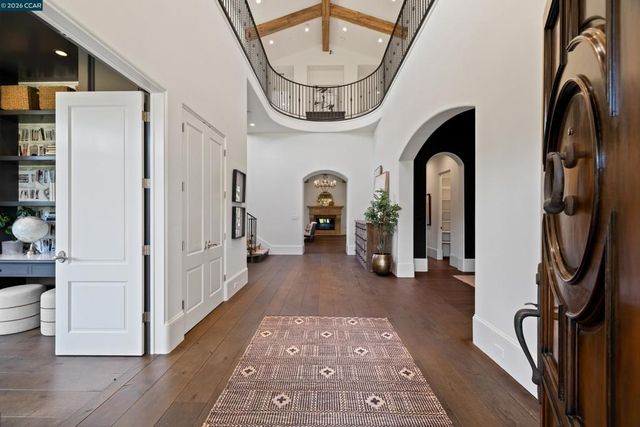 32 Copenhagen Ct, Alamo, CA 94507