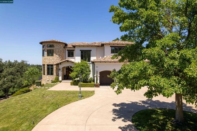32 Copenhagen Ct, Alamo, CA 94507