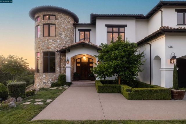 32 Copenhagen Ct, Alamo, CA 94507