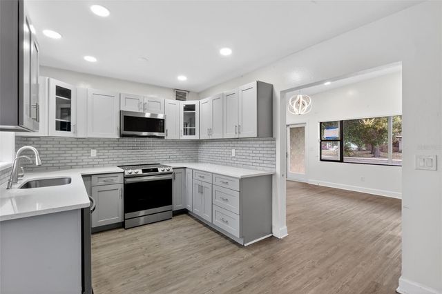 6020 W HARWOOD AVENUE, Orlando, FL 32835