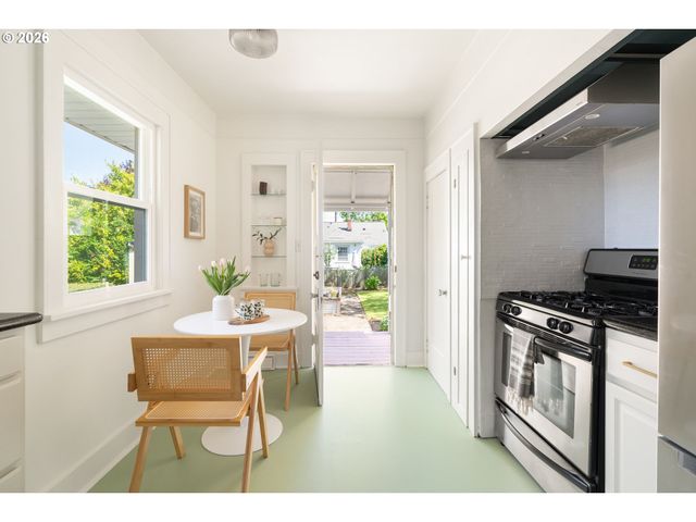 7816 N BELKNAP Ave, Portland, OR 97217