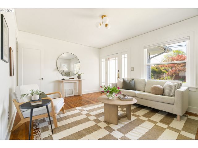 7816 N BELKNAP Ave, Portland, OR 97217