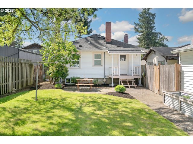 7816 N BELKNAP Ave, Portland, OR 97217