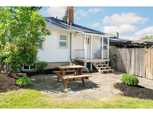 7816 N BELKNAP Ave, Portland, OR 97217