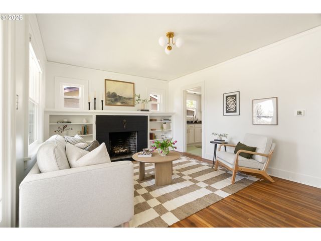 7816 N BELKNAP Ave, Portland, OR 97217