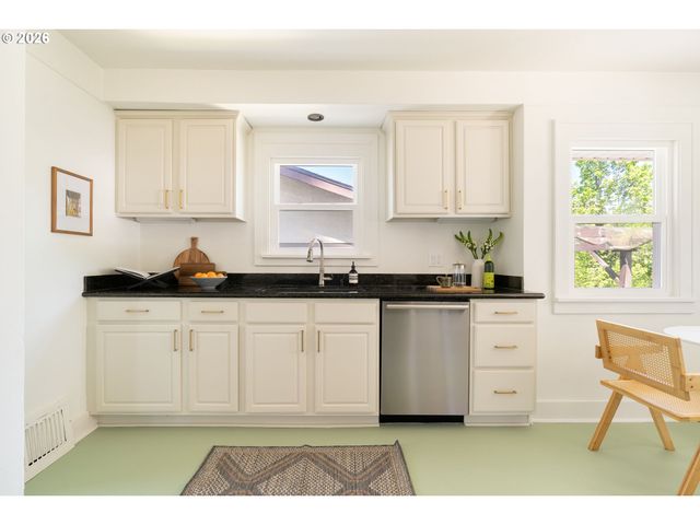 7816 N BELKNAP Ave, Portland, OR 97217