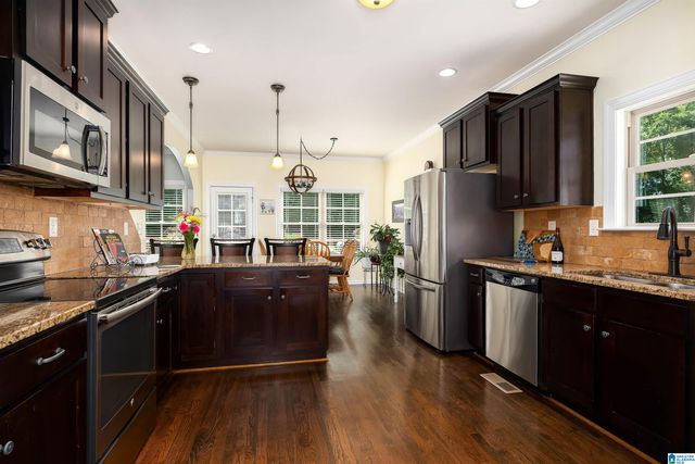 336 WILLOW LEAF CIRCLE, Chelsea, AL 35186