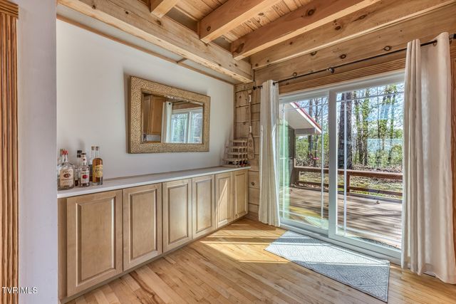 461 Little Switzerland Pvt Drive, Bristol, TN 37620