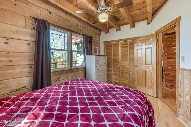 461 Little Switzerland Pvt Drive, Bristol, TN 37620