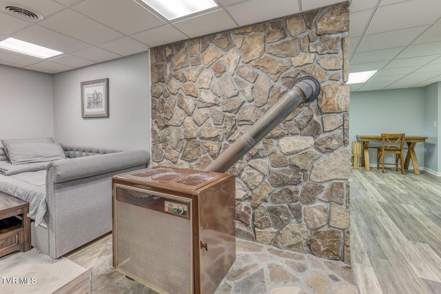 461 Little Switzerland Pvt Drive, Bristol, TN 37620