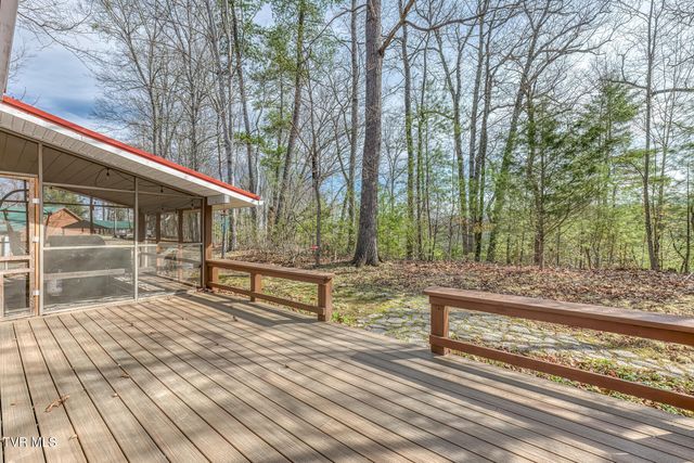 461 Little Switzerland Pvt Drive, Bristol, TN 37620