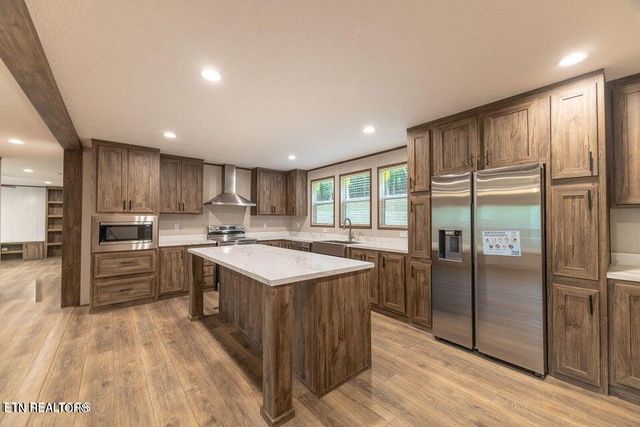 9875 Corporate Park Drive, Loudon, TN 37774