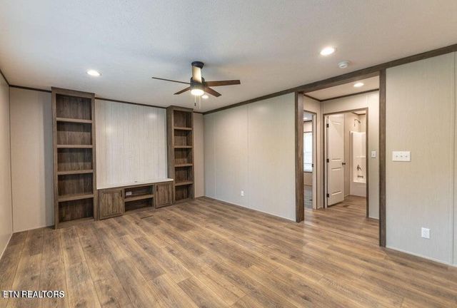 9875 Corporate Park Drive, Loudon, TN 37774