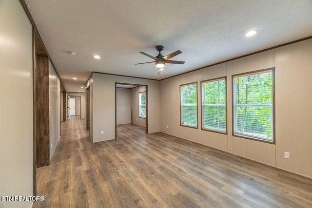 9875 Corporate Park Drive, Loudon, TN 37774