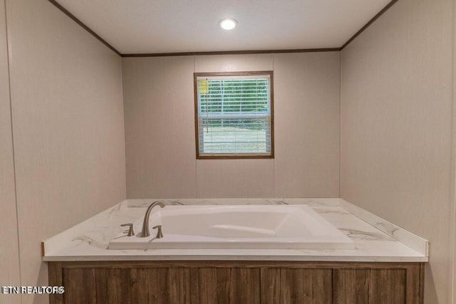 9875 Corporate Park Drive, Loudon, TN 37774