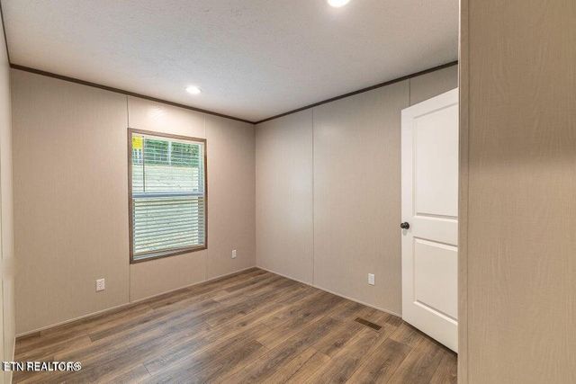 9875 Corporate Park Drive, Loudon, TN 37774