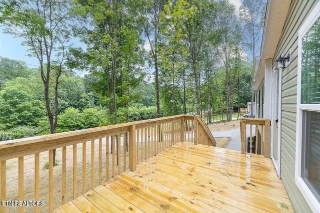 9875 Corporate Park Drive, Loudon, TN 37774