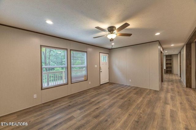 9875 Corporate Park Drive, Loudon, TN 37774