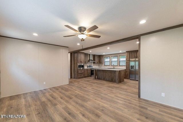 9875 Corporate Park Drive, Loudon, TN 37774