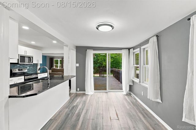 5607 Loveland Street, West Bloomfield Charter Township, MI 48322