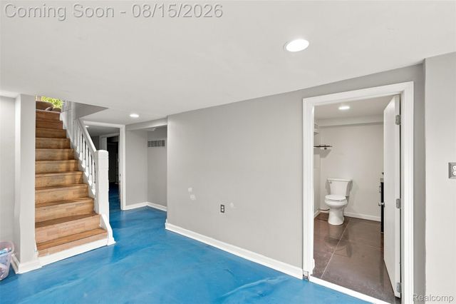 5607 Loveland Street, West Bloomfield Charter Township, MI 48322