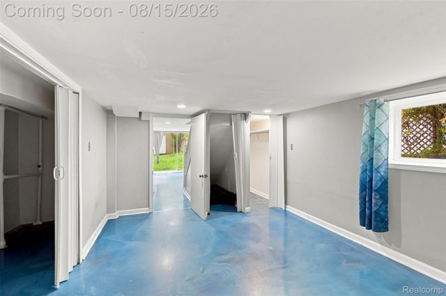 5607 Loveland Street, West Bloomfield Charter Township, MI 48322