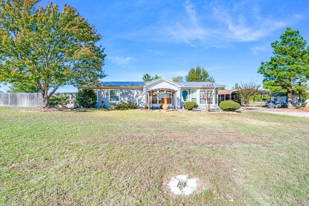 140 County Road 2302, Sulphur Springs, TX 75482